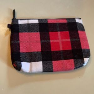 31 small cosmetic bag. Never used.